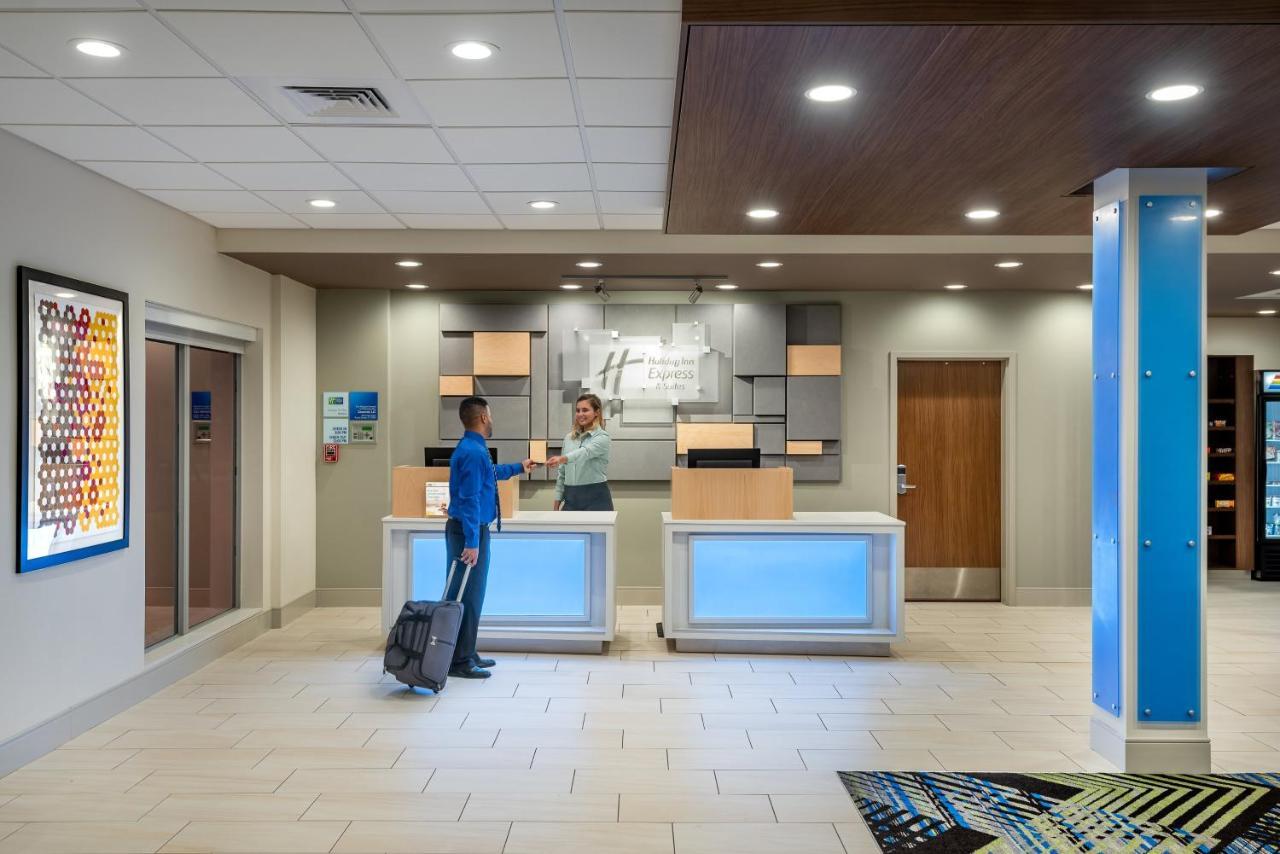 Holiday Inn Express & Suites - Punta Gorda By Ihg Екстер'єр фото